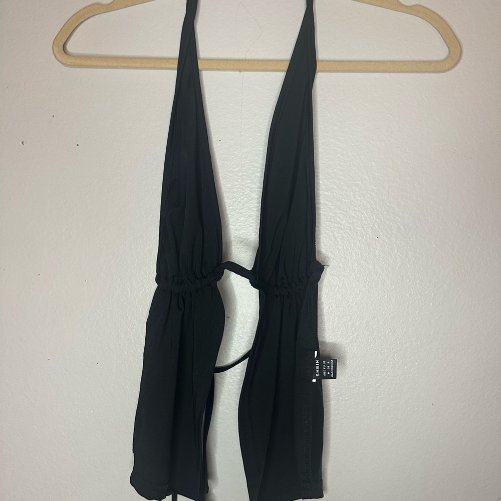 SHEIN Black Halter Top with Plunge Neckline